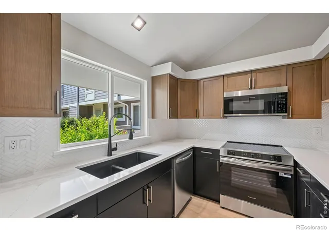 Photo 1 of Townhouse for sale at 6670 W 84th Circle #103, Arvada, CO 80003 | MLS# IR1070214 | Listing updated on 2026-10-08