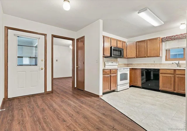 Photo 4 of Condo for sale at 1100 Taft Ave #46, Loveland, CO 80537 | MLS# IR1070217 | Listing updated on 2026-10-08