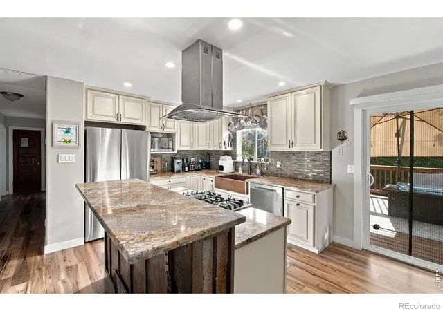 Photo 4 of Single family home for sale at 1119 Timber Ln, Fort Collins, CO 80521 | MLS# IR1070219 | Listing updated on 2026-10-09