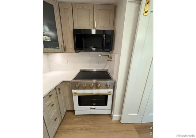Photo 3 of Condo for sale at 3237 Redstone Rd, Boulder, CO 80305 | MLS# IR1070224 | Listing updated on 2026-10-10
