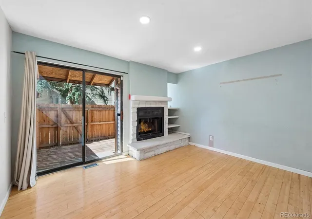 Photo 4 of Townhouse for sale at 413 S Kittredge St #A, Aurora, CO 80017 | MLS# 5368625 | Listing updated on 2026-10-09