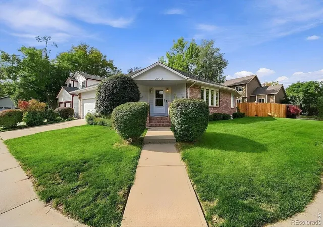Photo 2 of Single family home for sale at 2933 Lake Park Way, Longmont, CO 80503 | MLS# 9067734 | Listing updated on 2026-10-08
