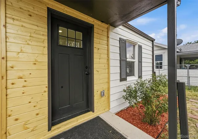 Photo 3 of Single family home for sale at 1410 Chase St, Lakewood, CO 80214 | MLS# 2526541 | Listing updated on 2026-10-08
