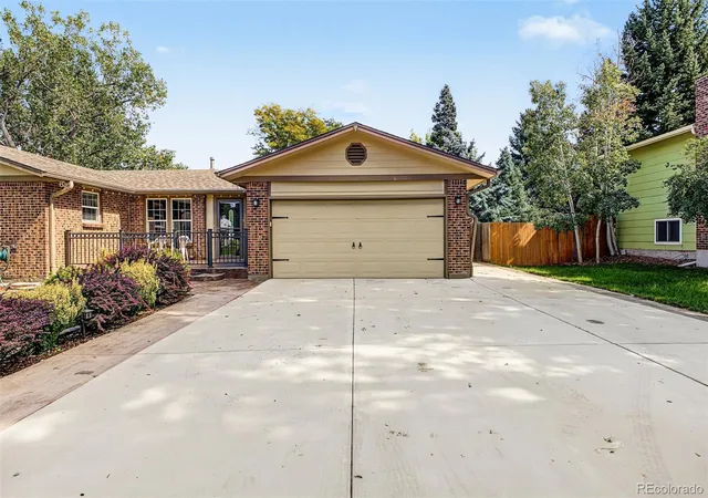 Photo 3 of Single family home for sale at 3132 S Boston Ct, Denver, CO 80231 | MLS# 5923914 | Listing updated on 2026-10-09