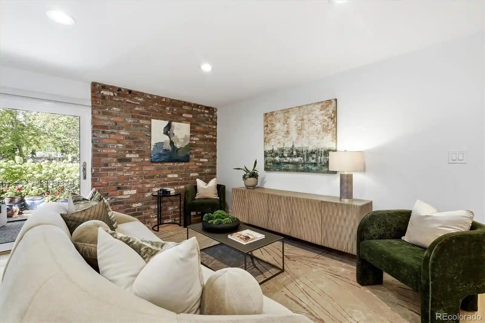 Listing Photo 2 - Condo for sale in 480 S Marion Pkwy located at 480 S Marion Pkwy, Denver, CO 80209 - Unit #104