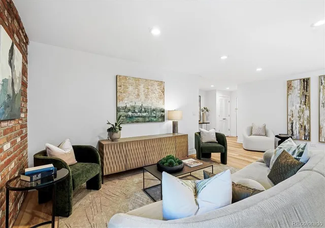 Photo 4 of Condo for sale at 480 S Marion Pkwy #104, Denver, CO 80209 | MLS# 5988809 | Listing updated on 2026-10-16