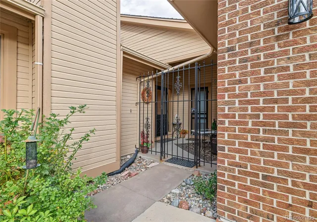 Photo 2 of Townhouse for sale at 1470 Vondelpark Dr, Colorado Springs, CO 80907 | MLS# 1690490 | Listing updated on 2026-10-18