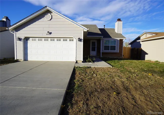 Photo 1 of Single family home for sale at 19437 E Purdue Cir, Aurora, CO 80013 | MLS# 7016509 | Listing updated on 2026-10-28