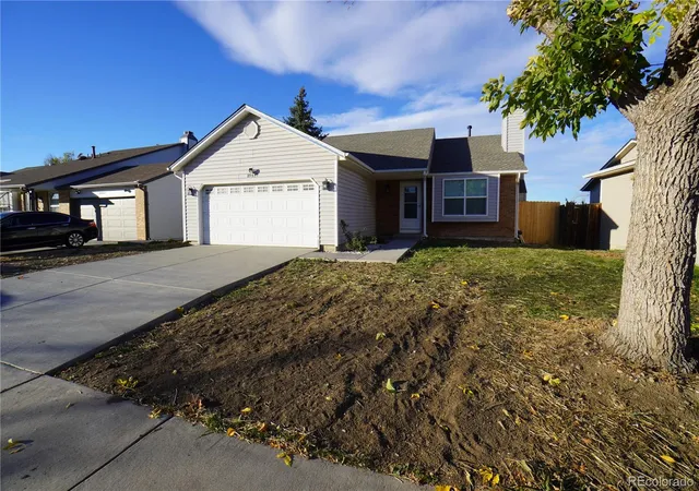 Photo 2 of Single family home for sale at 19437 E Purdue Cir, Aurora, CO 80013 | MLS# 7016509 | Listing updated on 2026-10-28