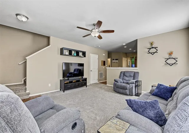 Photo 4 of Single family home for sale at 430 N Langdale Way, Aurora, CO 80018 | MLS# 1702984 | Listing updated on 2026-10-08