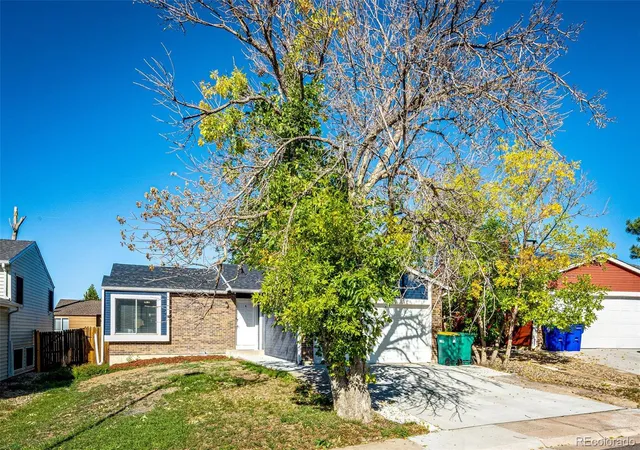 Photo 2 of Single family home for sale at 4212 S Cathay Way, Aurora, CO 80013 | MLS# 6153845 | Listing updated on 2026-10-10