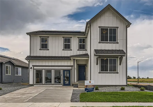 Single family home for sale at 2827 Nantucket St, Strasburg, CO 80136 | MLS# 2936313