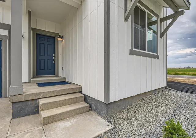 Photo 3 of Single family home for sale at 2827 Nantucket St, Strasburg, CO 80136 | MLS# 2936313 | Listing updated on 2026-10-08