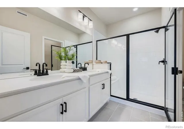 Photo 3 of Townhouse for sale at 2837 Bear Springs Cir, Longmont, CO 80503 | MLS# IR1070249 | Listing updated on 2026-10-08