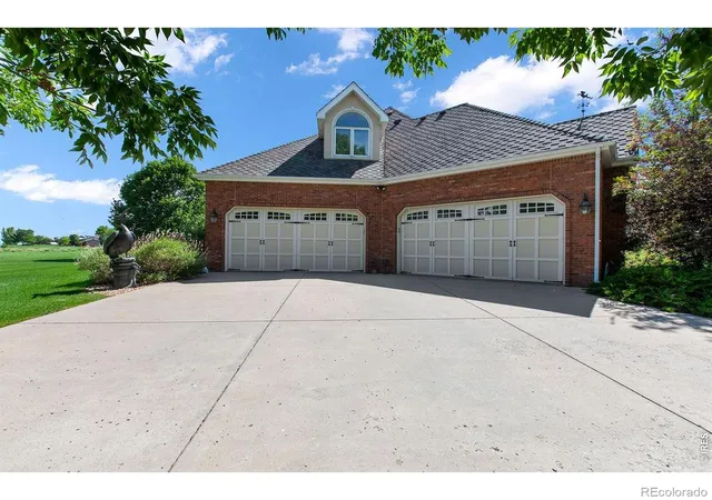 Photo 3 of Single family home for sale at 1425 Vantage View Ct, Fort Collins, CO 80525 | MLS# IR1070252 | Listing updated on 2026-10-09