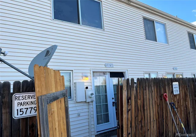 Listing Photo 4 - Condo for sale in building located at 15783 E 13th Pl, Aurora, CO 80011
