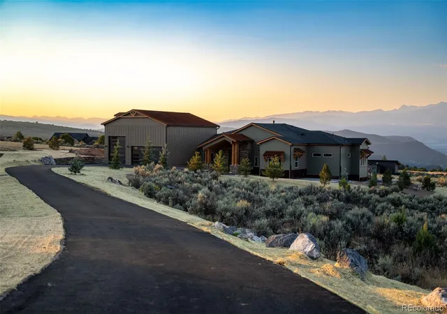 Photo 1 of Single family home for sale at 52 Grosbeak Pl, Glenwood Springs, CO 81601 | MLS# 8209435 | Listing updated on 2026-10-08