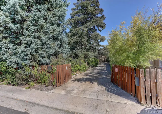 Photo 3 of Single family home for sale at 450 S Quitman St, Denver, CO 80219 | MLS# 5263757 | Listing updated on 2026-10-09
