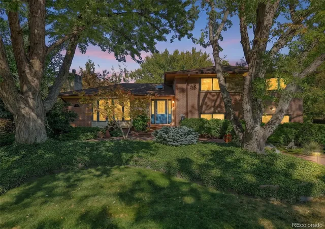 Photo 1 of Single family home for sale at 165 Dudley St, Lakewood, CO 80226 | MLS# 1694544 | Listing updated on 2026-10-18
