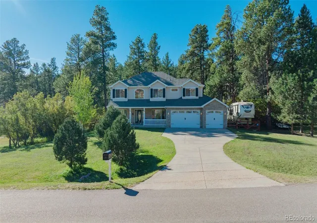 Photo 1 of Single family home for sale at 4200 Mohawk Dr, Larkspur, CO 80118 | MLS# 2353399 | Listing updated on 2026-10-10