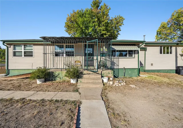 Photo 3 of Single family home for sale at 1000 Perry St, Denver, CO 80204 | MLS# 1991207 | Listing updated on 2026-10-20