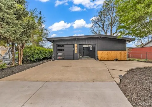 Photo 1 of Single family home for sale at 7092 W 4 Th Ave, Lakewood, CO 80226 | MLS# 6216344 | Listing updated on 2026-10-08