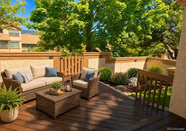 Photo 2 of Townhouse for sale at 6109 Pine Hl Dr, Colorado Springs, CO 80918 | MLS# 5914059 | Listing updated on 2026-10-08