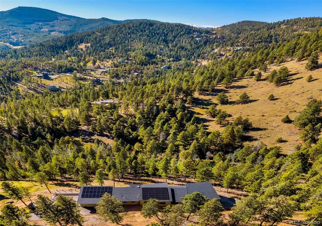 Photo 4 of Single family home for sale at 7231 Timber Trl Rd, Evergreen, CO 80439 | MLS# 4926298 | Listing updated on 2026-10-22