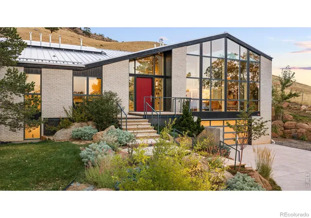 Photo 1 of Single family home for sale at 250 Cactus Ct, Boulder, CO 80304 | MLS# IR1070287 | Listing updated on 2026-10-09