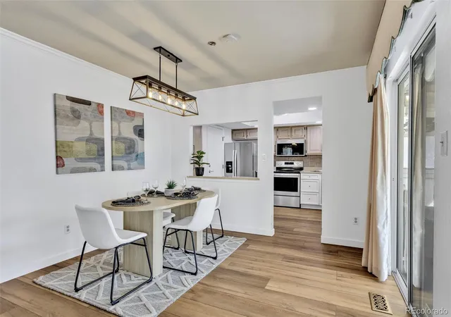 Listing Photo 5 - Condo for sale in building located at 14323 E Marina Dr, Aurora, CO 80014 - Unit #B