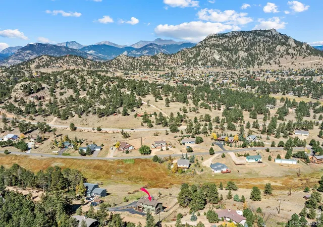 Photo 2 of Single family home for sale at 511 Whispering Pines Dr, Estes Park, CO 80517 | MLS# IR1070299 | Listing updated on 2026-10-09