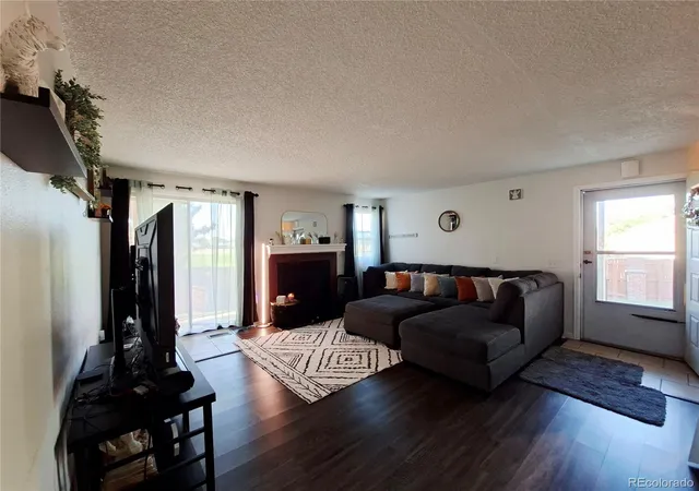 Listing Photo 4 - Condo for sale in building located at 11982 Bellaire St, Thornton, CO 80233 - Unit #B