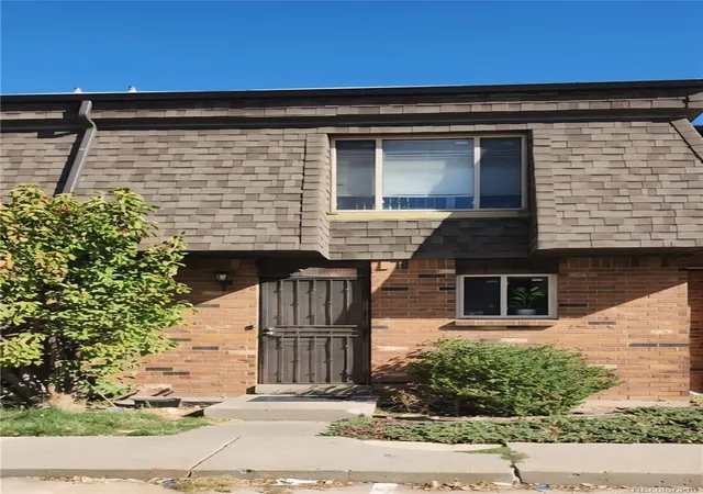 Townhouse for sale at 14330 E Mississippi Ave #F, Aurora, CO 80012 | MLS# 8741802