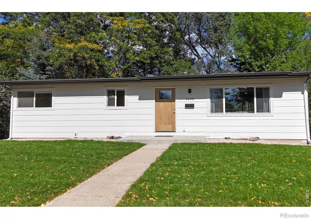 Photo 2 of Single family home for sale at 1608 Collins Ct, Fort Collins, CO 80521 | MLS# IR1070305 | Listing updated on 2026-10-09