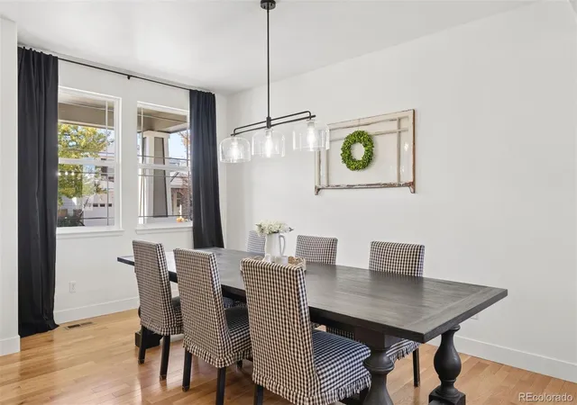 Photo 4 of Single family home for sale at 10535 Laurelglen Cir, Highlands Ranch, CO 80130 | MLS# 5565019 | Listing updated on 2026-10-09