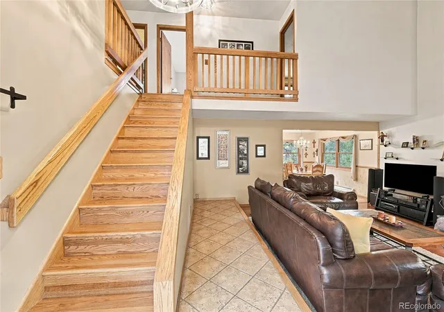 Photo 2 of Single family home for sale at 7364 Heiter Hl Dr, Evergreen, CO 80439 | MLS# 4234906 | Listing updated on 2026-10-10