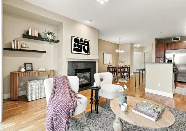 Listing Photo 2 - Condo for sale in building located at 9079 E Panorama Cir, Englewood, CO 80112 - Unit #418