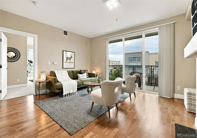 Listing Photo 4 - Condo for sale in building located at 9079 E Panorama Cir, Englewood, CO 80112 - Unit #418