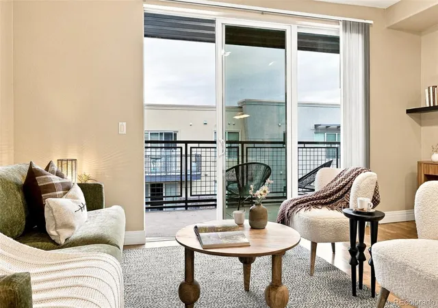 Listing Photo 5 - Condo for sale in building located at 9079 E Panorama Cir, Englewood, CO 80112 - Unit #418