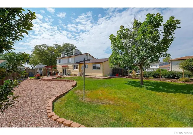 Photo 3 of Single family home for sale at 11321 Clermont Dr, Thornton, CO 80233 | MLS# 8723526 | Listing updated on 2026-10-10