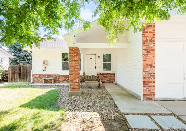 Photo 1 of Single family home for sale at 18171 E Crestridge Dr, Centennial, CO 80015 | MLS# 7898234 | Listing updated on 2026-10-09