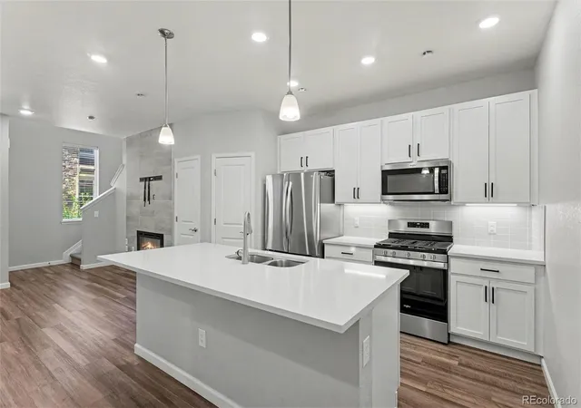 Listing Photo 5 - Condo for sale in building located at 8403 Rizza St, Highlands Ranch, CO 80129 - Unit #D