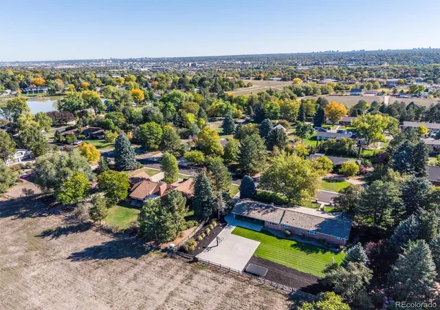 Photo 2 of Single family home for sale at 5865 Bellflower Dr, Littleton, CO 80123 | MLS# 3594333 | Listing updated on 2026-10-15