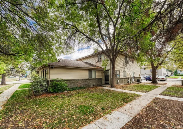 Townhouse for sale at 3355 S Flower St #80, Lakewood, CO 80227 | MLS# 3199222