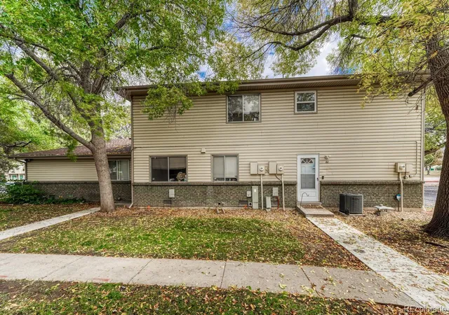 Photo 2 of Townhouse for sale at 3355 S Flower St #80, Lakewood, CO 80227 | MLS# 3199222 | Listing updated on 2026-10-16