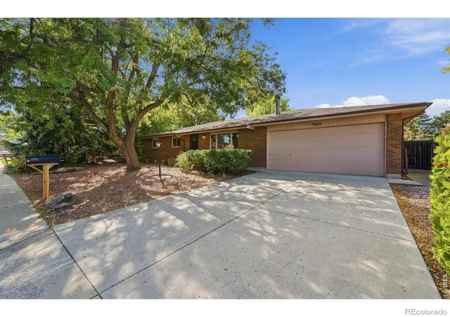 Photo 3 of Single family home for sale at 3233 Hawthorn Dr, Loveland, CO 80538 | MLS# IR1070325 | Listing updated on 2026-10-10