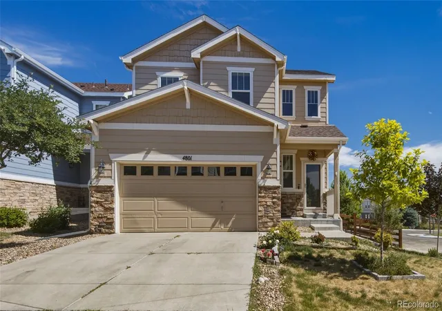 Single family home for sale at 4801 S Picadilly Ct, Aurora, CO 80015 | MLS# 4123113