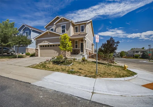 Photo 2 of Single family home for sale at 4801 S Picadilly Ct, Aurora, CO 80015 | MLS# 4123113 | Listing updated on 2026-10-10