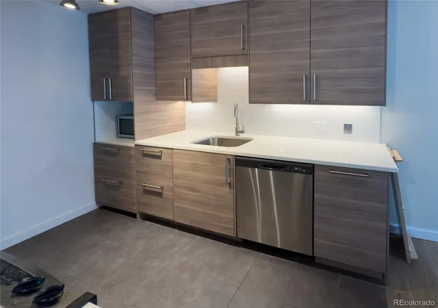 Photo 3 of Condo for sale at 3141 S Tamarac Dr #304F, Denver, CO 80231 | MLS# 3326074 | Listing updated on 2026-10-09