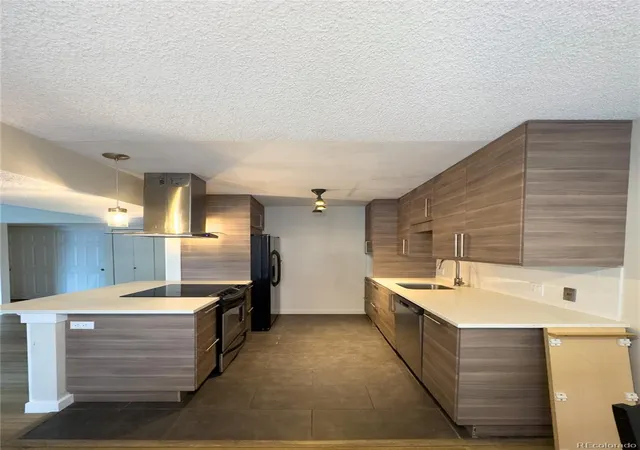 Photo 4 of Condo for sale at 3141 S Tamarac Dr #304F, Denver, CO 80231 | MLS# 3326074 | Listing updated on 2026-10-09